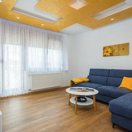 Lumalu Διαμέρισμα Galižana Εξωτερικό φωτογραφία