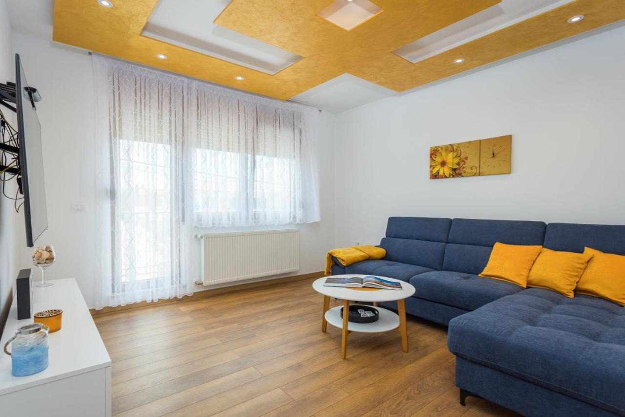 Lumalu Διαμέρισμα Galižana Εξωτερικό φωτογραφία
